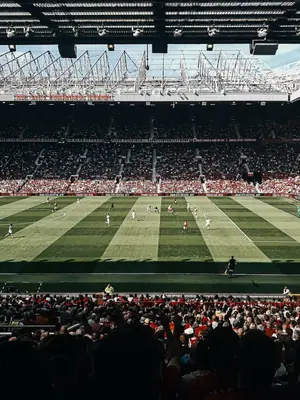 Football wallpaper, 1024 by 768 pixels