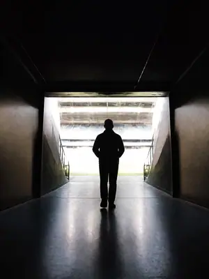 Figure in the Tunnel football wallpaper, 3840 by 2160 pixels (AI-generated image)
