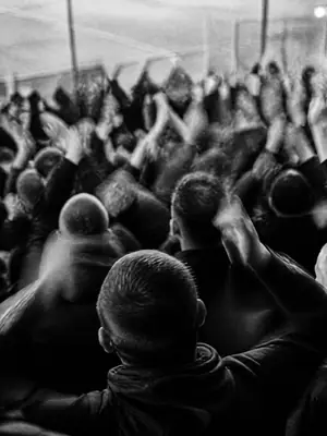 Monochrome Crowd football wallpaper, 3840 by 2160 pixels (AI-generated image)