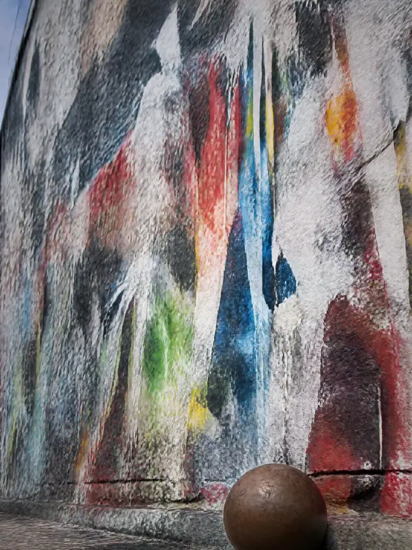 Graffiti, Portrait, 2160 by 3840 pixels (AI-generated image)