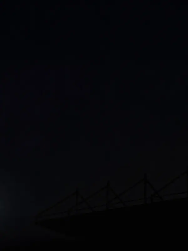 Stand in Silhouette, 3840 by 2160 pixels (AI-generated image)